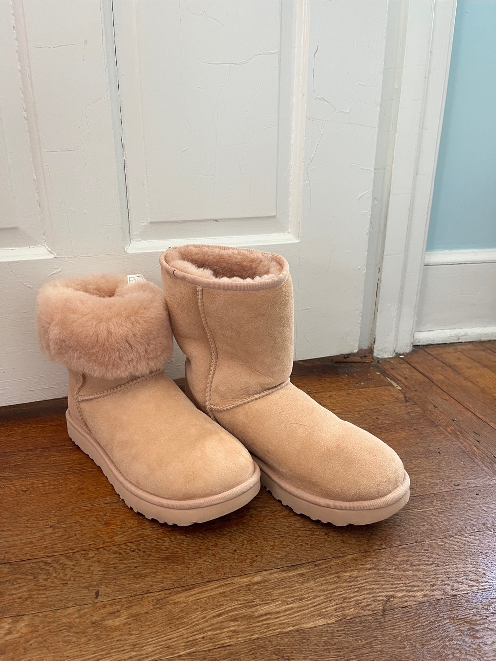 Women's peach/orange color Classic short II UGG boots